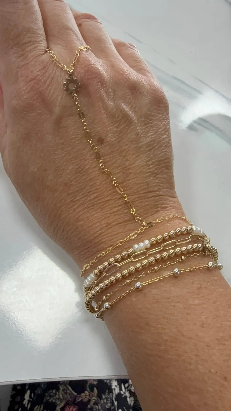 Permanent hand chain