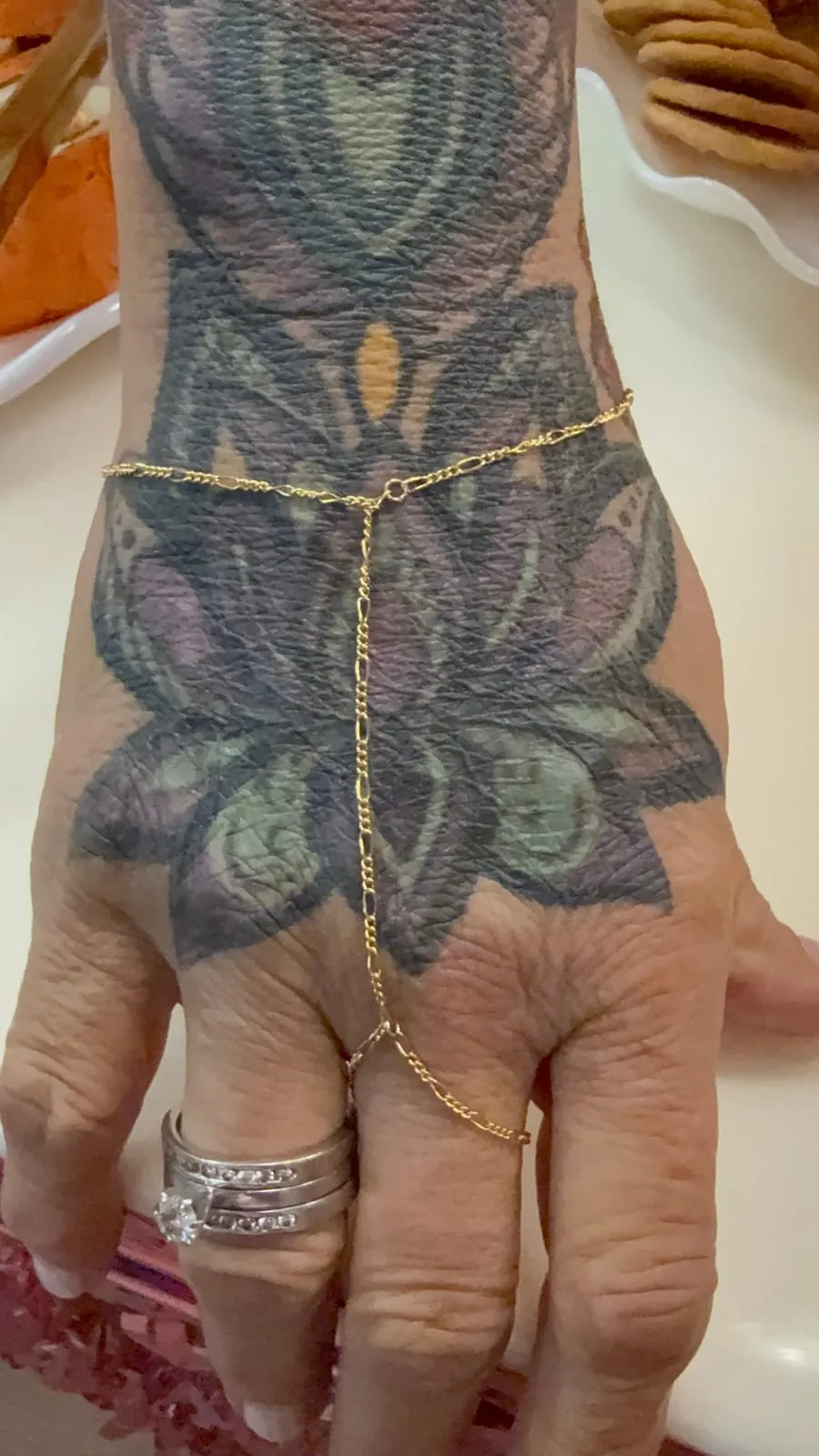 Permanent hand chain