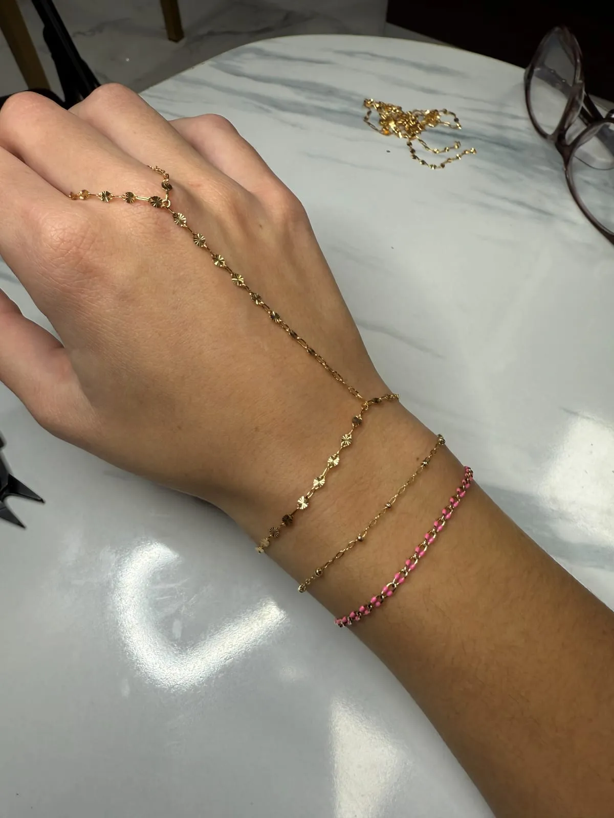 Permanent hand chain