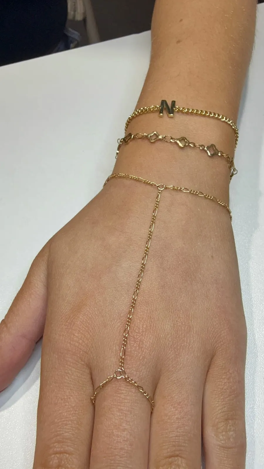 Permanent hand chain