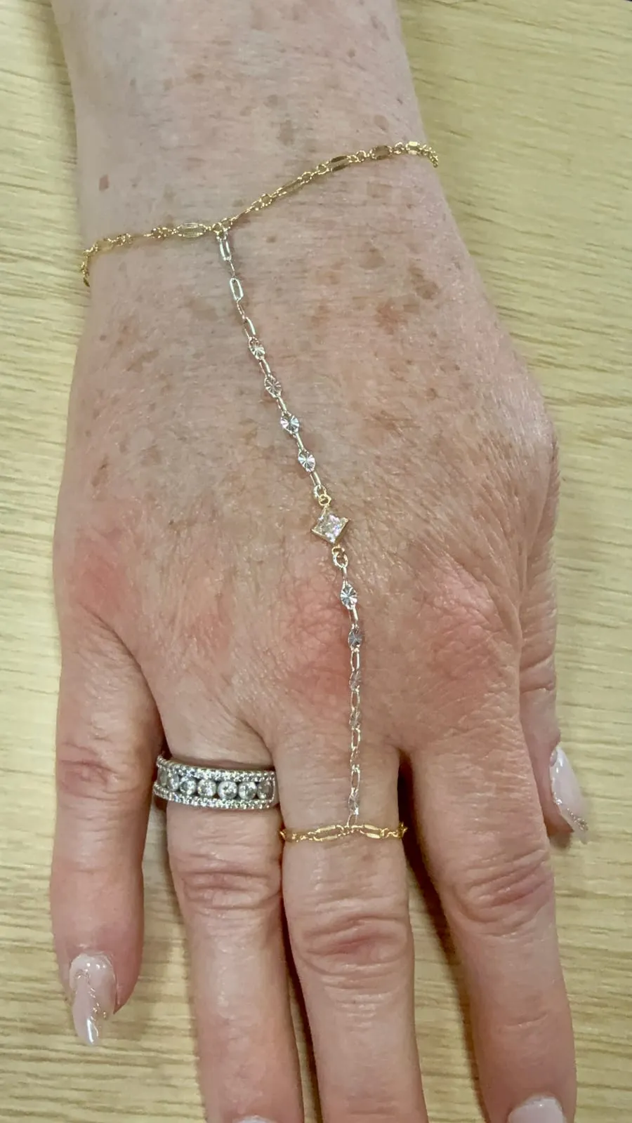 Permanent hand chain