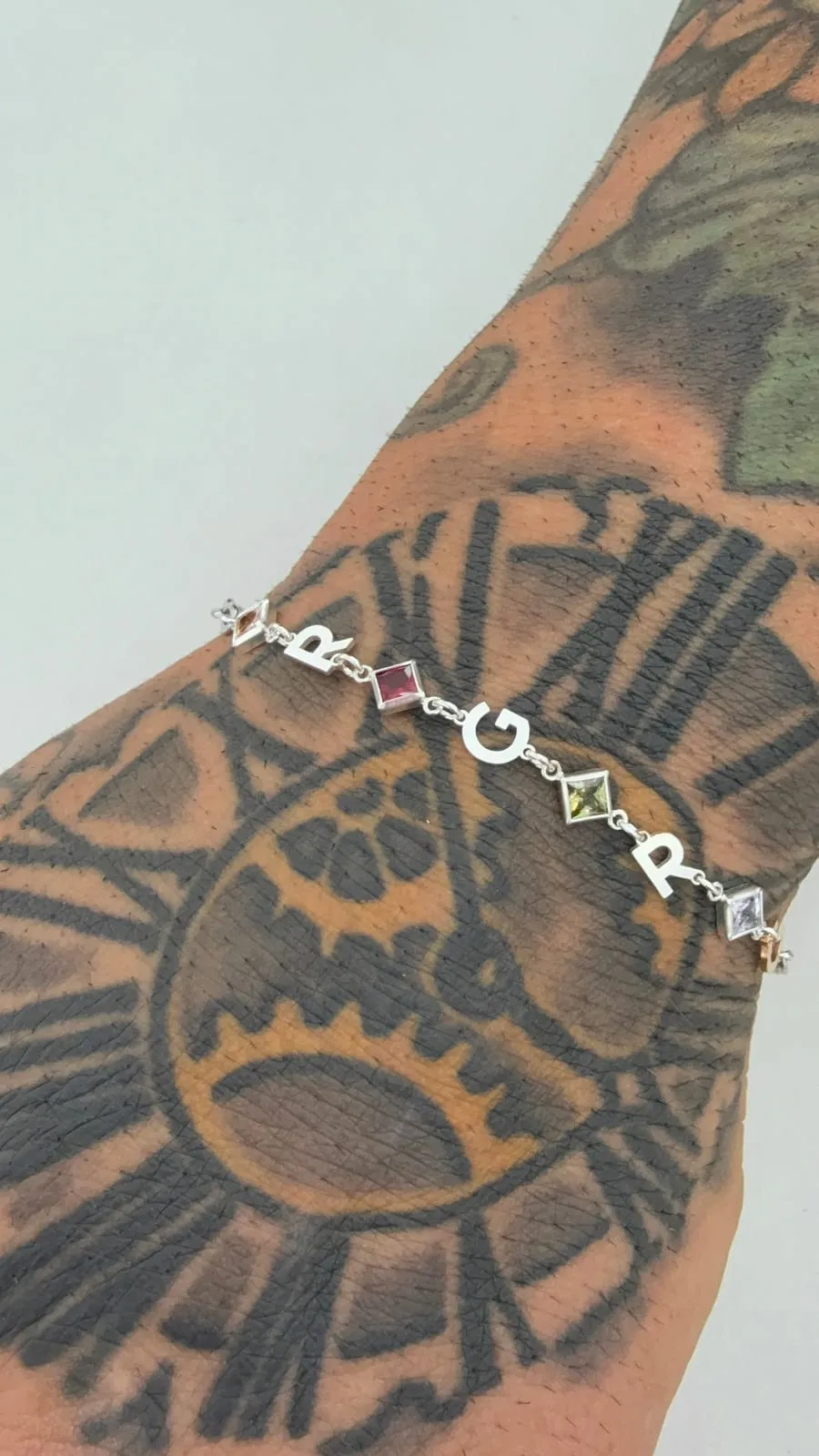 Welded permanent bracelet