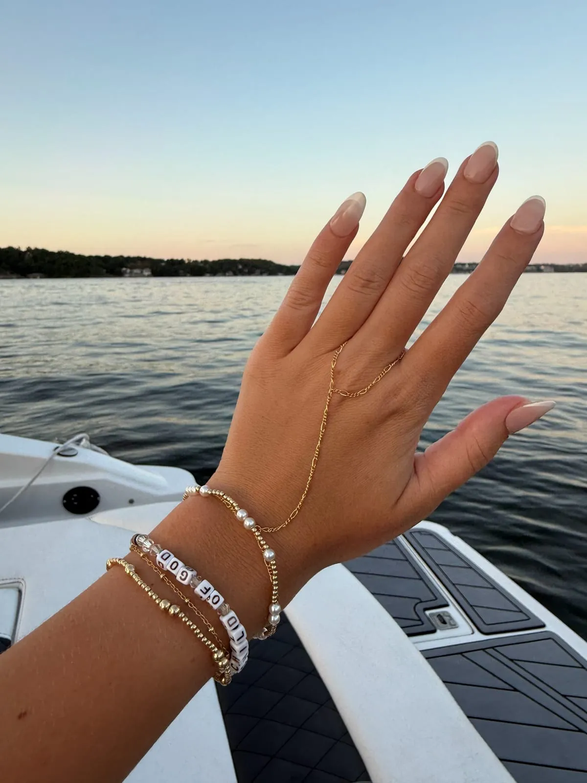 Permanent hand chain